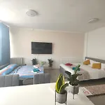 Mini Loft Con Terrazza Vista Alpi Lejlighed *