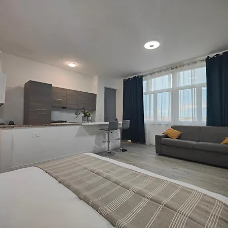 Mini Loft Con Terrazza Vista Alpi