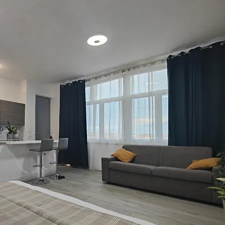 Apartman Mini Loft Con Terrazza Vista Alpi *